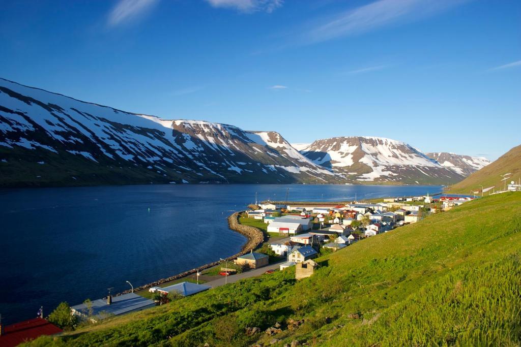 Comfy Guesthouse Westfjords Sudureyri Ngoại thất bức ảnh