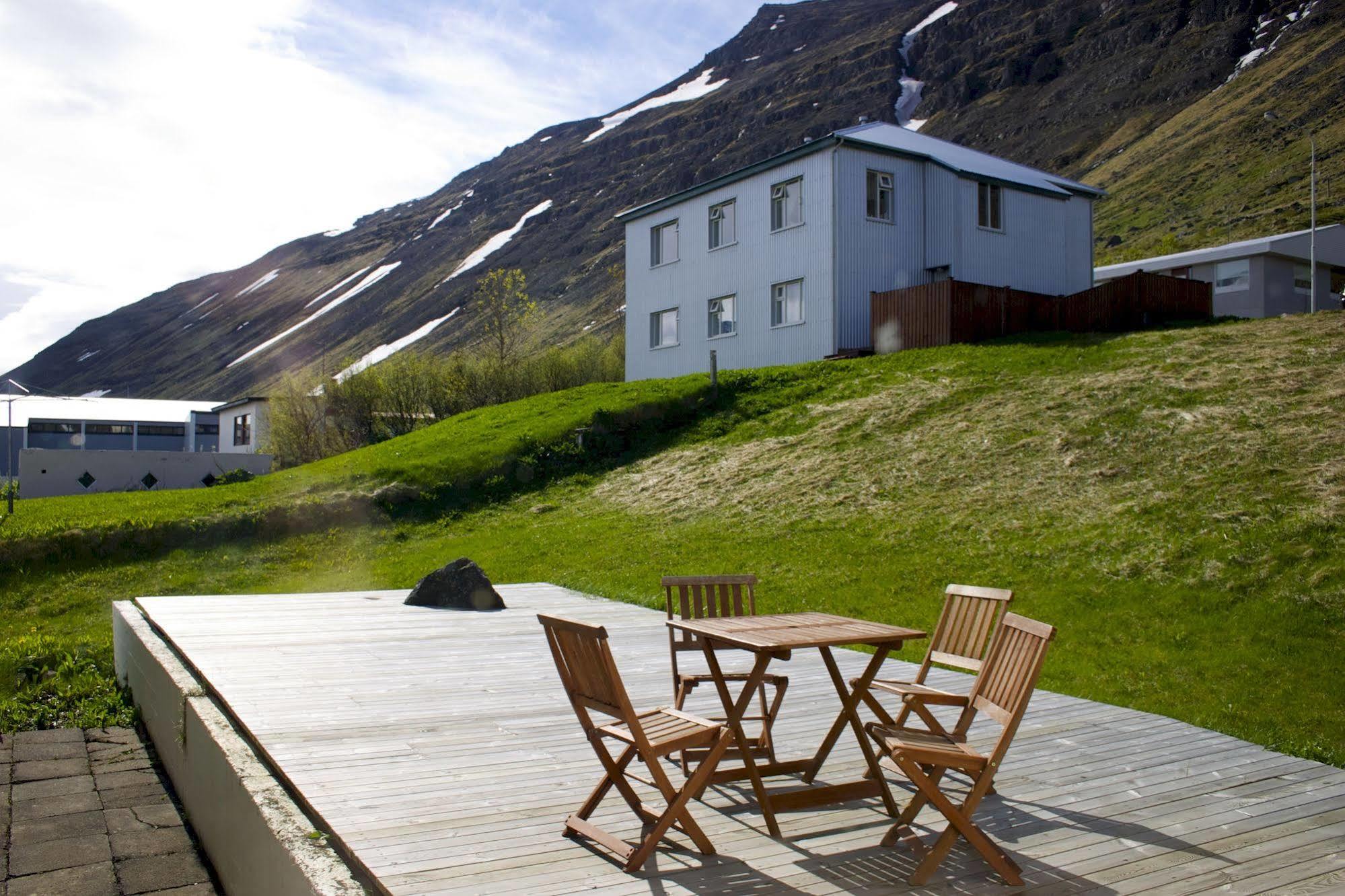 Comfy Guesthouse Westfjords Sudureyri Ngoại thất bức ảnh