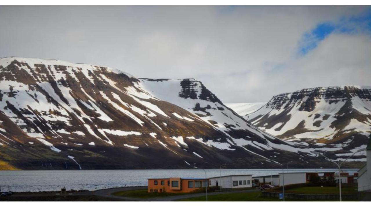 Comfy Guesthouse Westfjords Sudureyri Ngoại thất bức ảnh